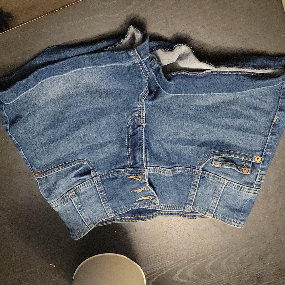 Blue short shorts